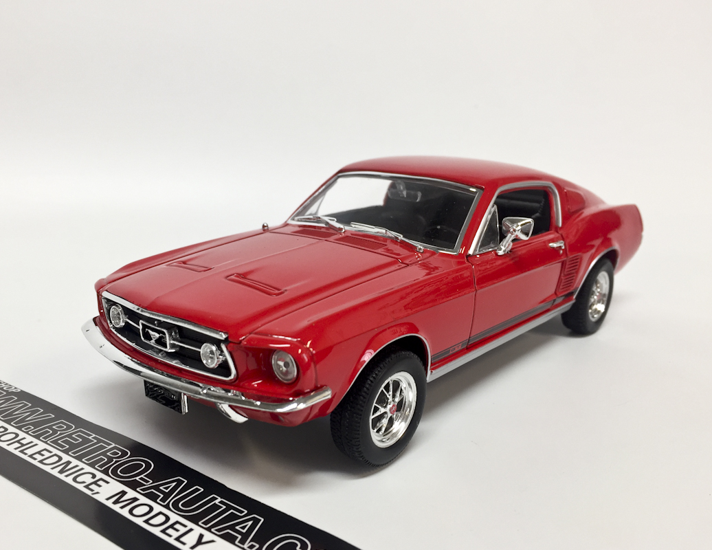 Ford Mustang GT (1967) 1:24 - Červená