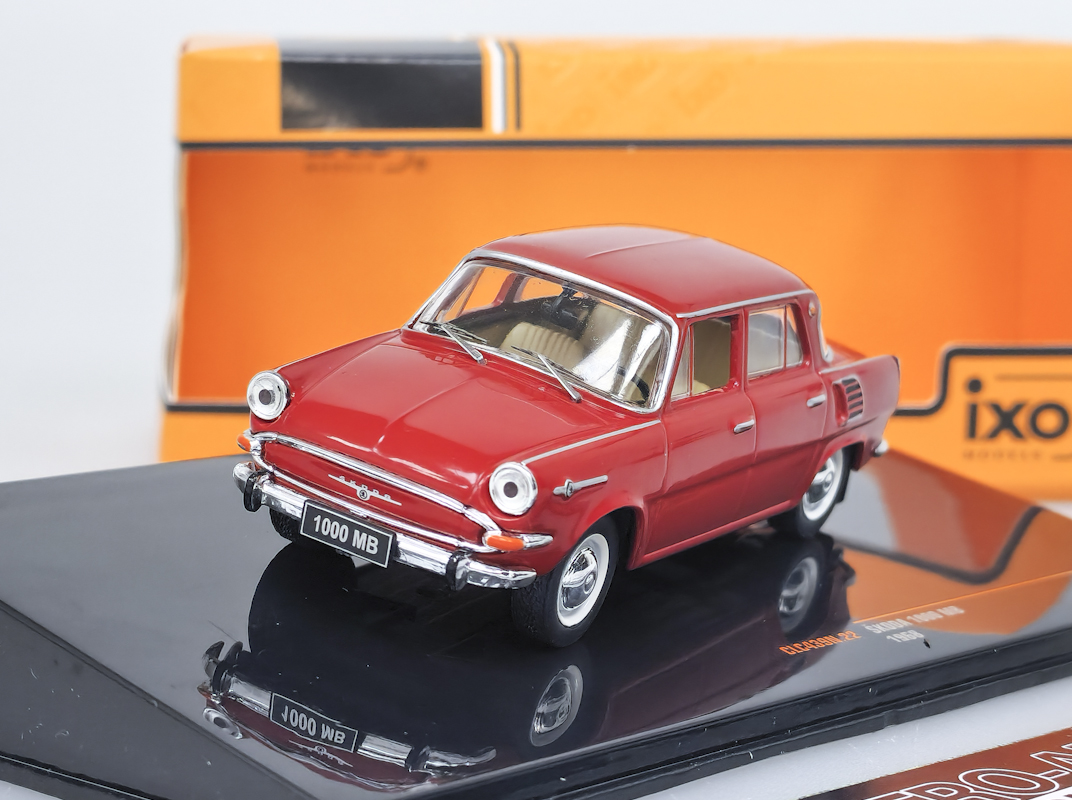 Škoda 1000 MB (1968) -  červená IXO 1:43