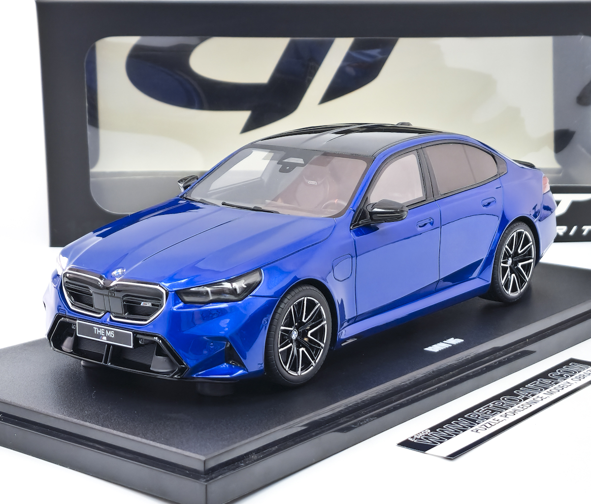 BMW M5 Marina Bay Blue Metallic 2024 GT Spirit 1:18