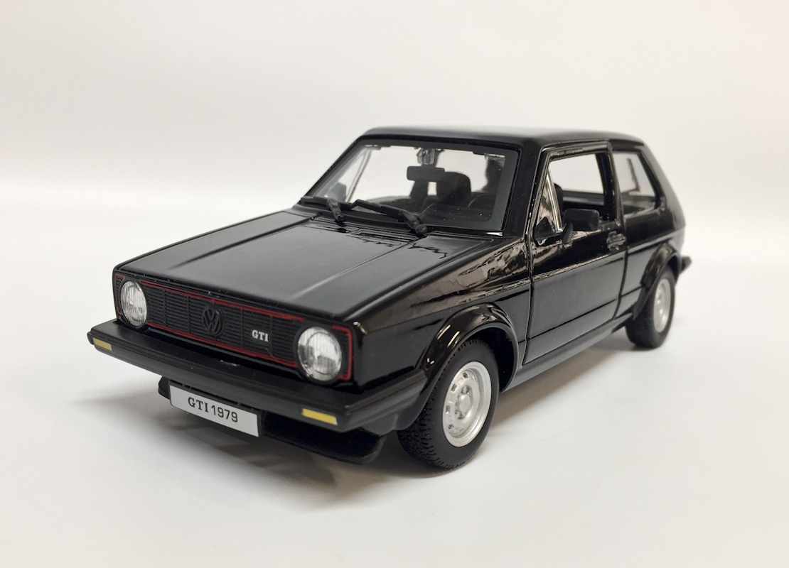 Volkswagen Golf Mk1 GTI (1979) - Černá Bburago 1:24