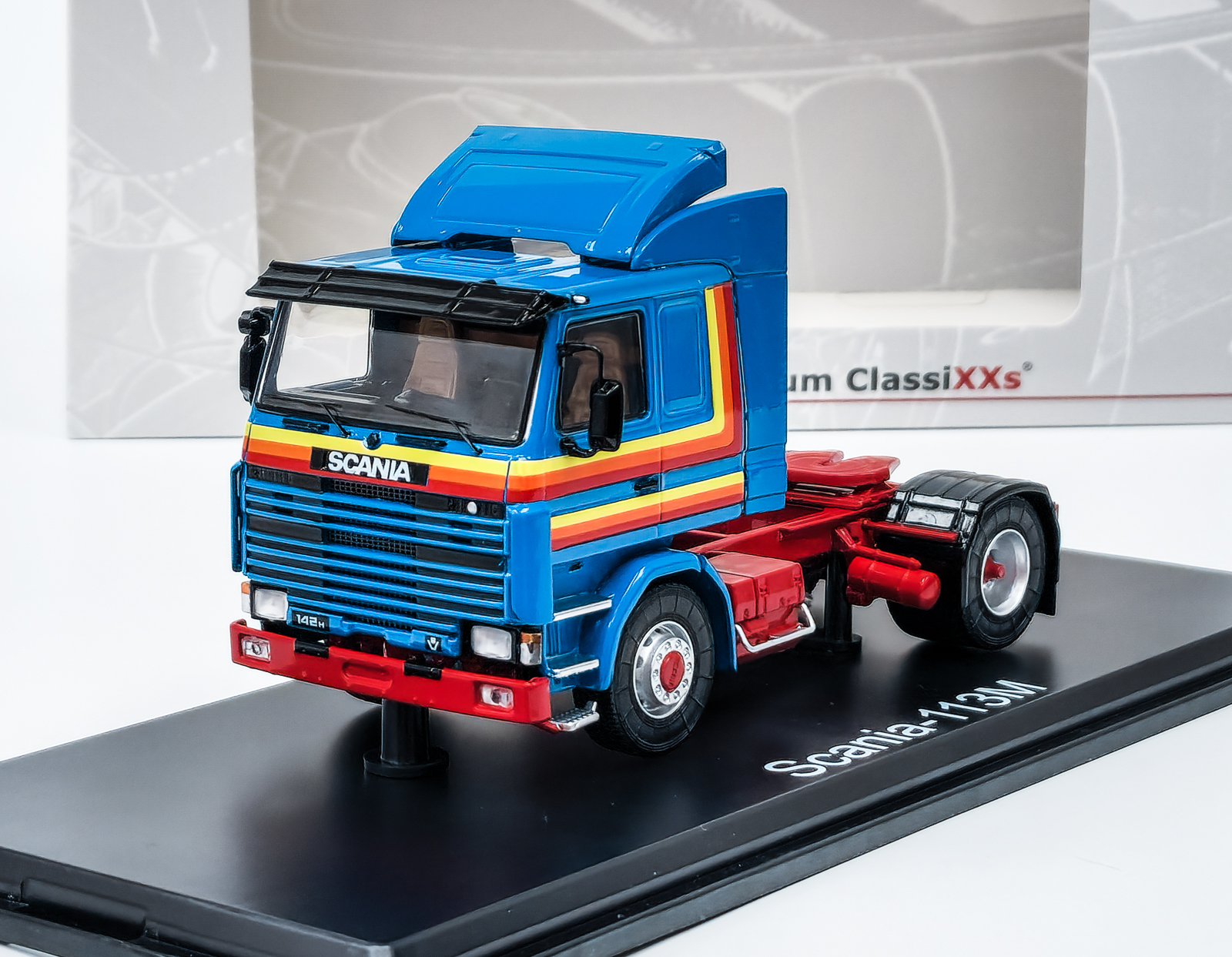 Scania 113 M (1987) modrá/dekor - Premium ClassiXXs 1:43