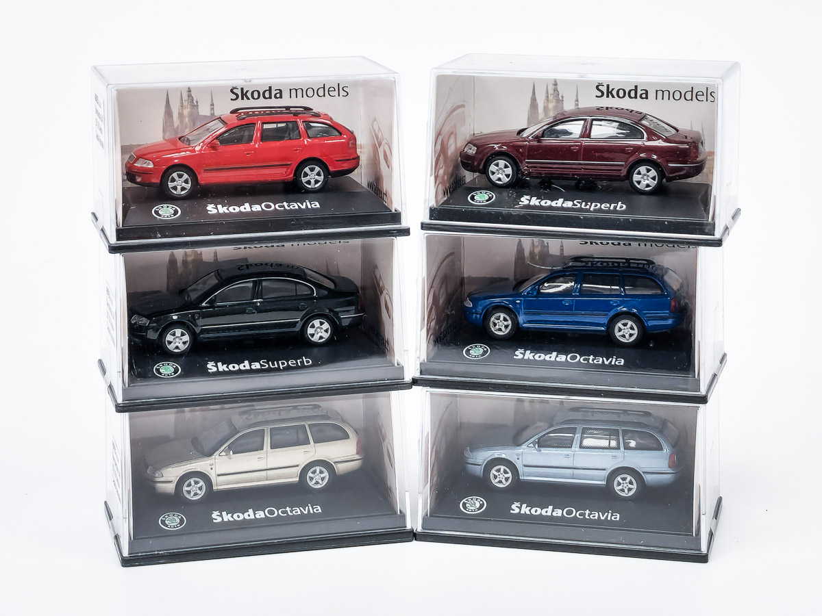 Sada Škoda  č.3 - 6 ks (Škoda Octavia & Škoda Superb) ABREX 1:72