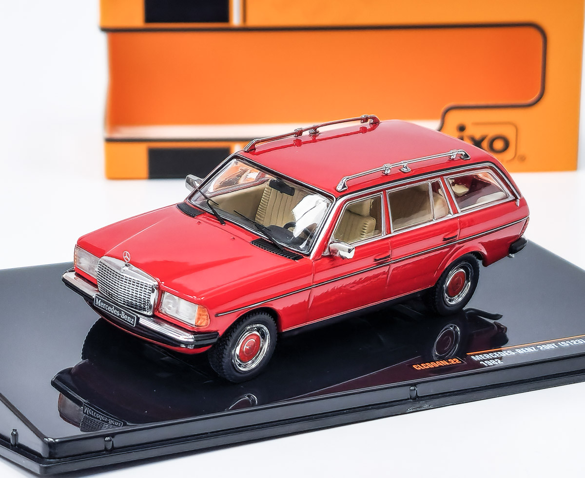 Mercedes-Benz 200T (S123) 1979 červená/béžový interiér - IXO 1:43