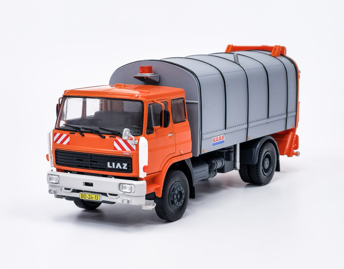 Liaz 110.820 Bobr 12-1 (1985) - časopis s modelem DeA 1:43