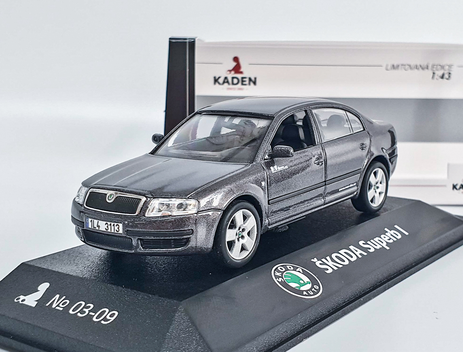 Škoda Superb I - MSV výtahy (ředitelský vůz) KADEN 1:43
