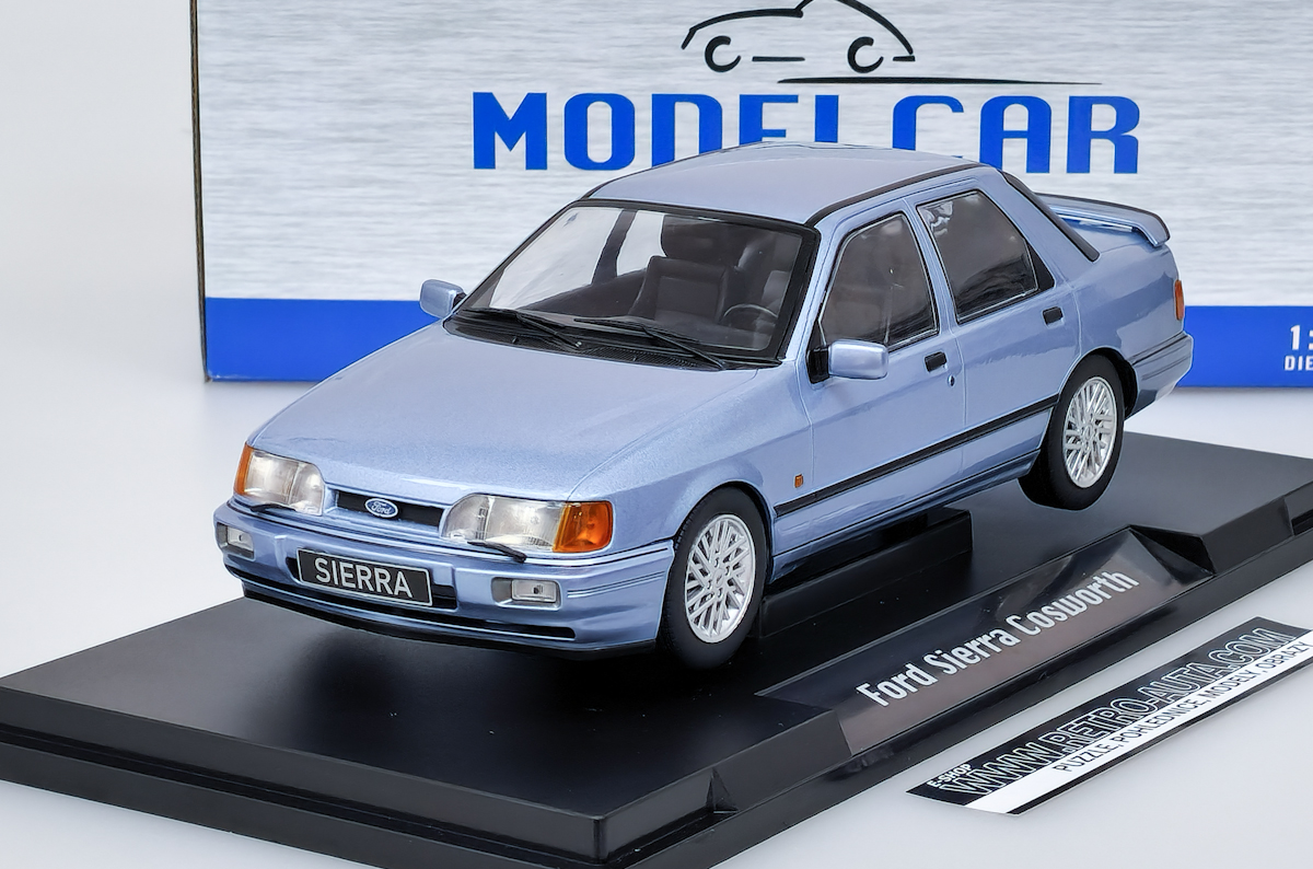 Ford Sierra Cosworth 1988 - Světle modrá metalíza MCG 1:18