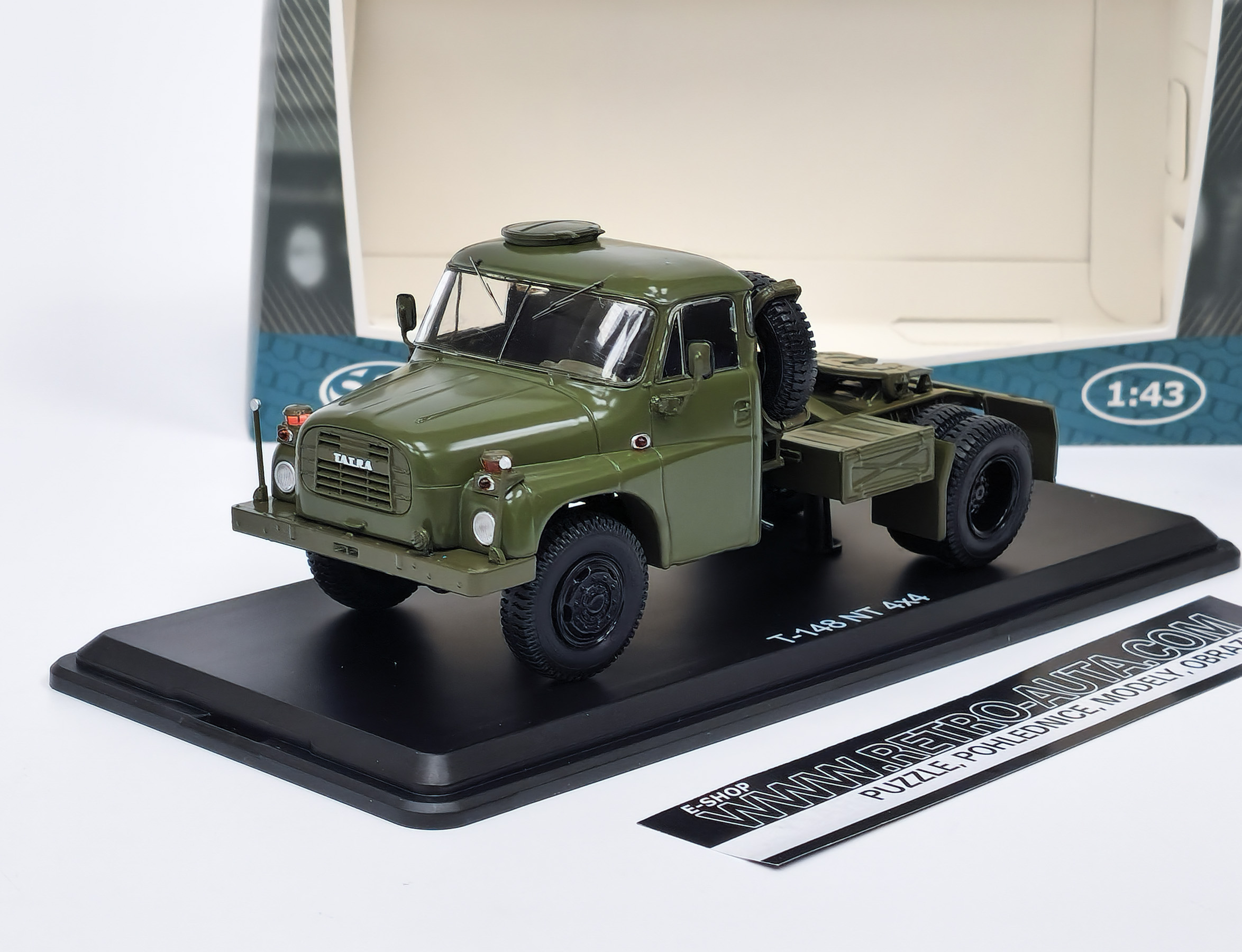 Tatra 148 NT 4x4 Tahač - Zelená SSM 1:43