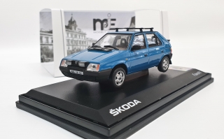 Škoda Favorit 136 L (1992) 1:43 Modrá Škoda (s doplňky)