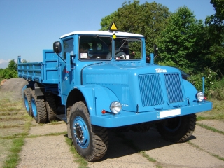 Tatra 111 S2 (1961) Sklápěč 1:43 - Modrá
