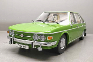 Tatra 613 (1979) zelená Triple9 1:18