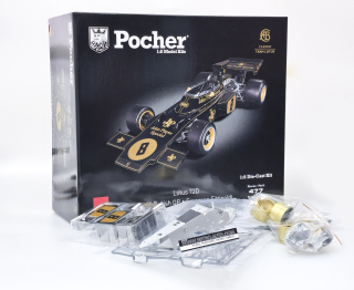 Lotus 72D  #8 Emerson Fittipaldi British GP 1972 - STAVEBNICE - Pocher 1:8