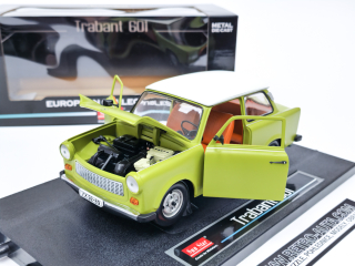 Trabant 601 - Zelená/bílá - Sun Star 1:18