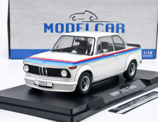 BMW 2002 Turbo (1973) Bílá/dekor MCG 1:18