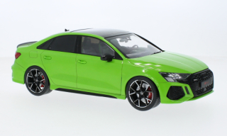 Audi RS3 Limousine (2022) light green MCG 1:18